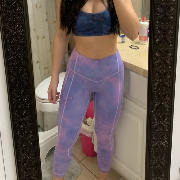 SOLD All the right places 23” - Picture 3 of 9